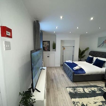 Stylish Cosy Studio Apartment Gravesend Esterno foto
