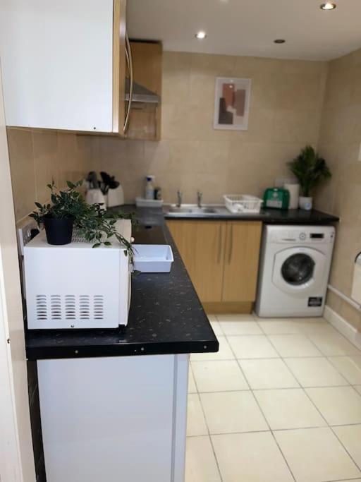 Stylish Cosy Studio Apartment Gravesend Esterno foto