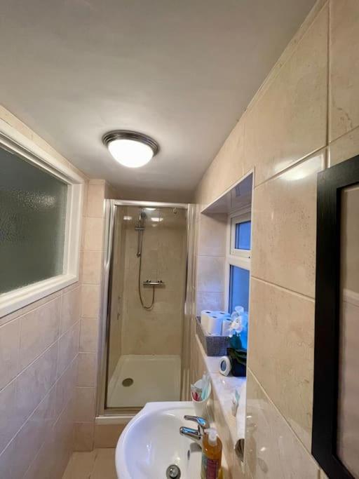 Stylish Cosy Studio Apartment Gravesend Esterno foto